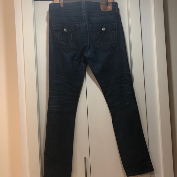 Boyfriend fit Cameron denim. Size: 28 - Picture 2 of 4